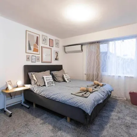 Appartement 11 Steps From The Center, Lovely Studio