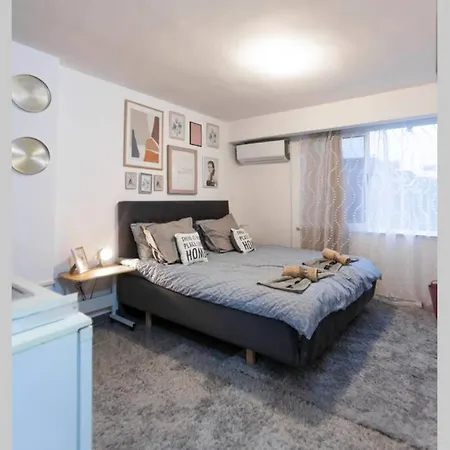 11 Steps From The Center, Lovely Studio Appartement *